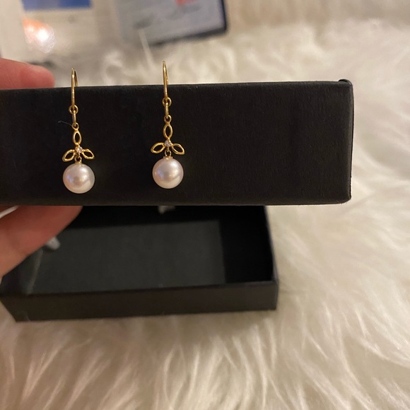 ‼️SOLD ON IG‼️Akoya Cultured Pearl 5.5mm-6.0mm with 18K Gold, 0.01CT diamond - Picture 8 of 12